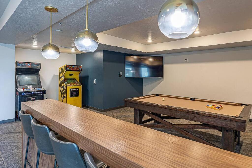Modern 1B Downtown Slc With Wfh Setup, Gym, Fast Wi-Fi, Pool Lägenhet Salt Lake City Exteriör bild